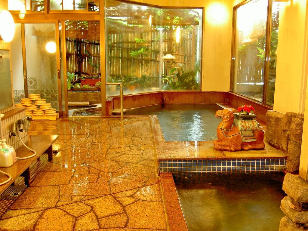 Chuo Hotel Chikuma Екстериор снимка